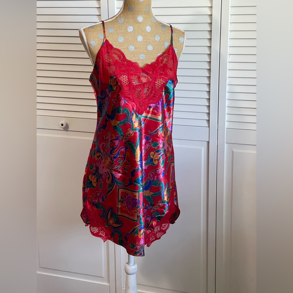 Vintage Victoria’s Secret Cami dress red with lace floral Size L